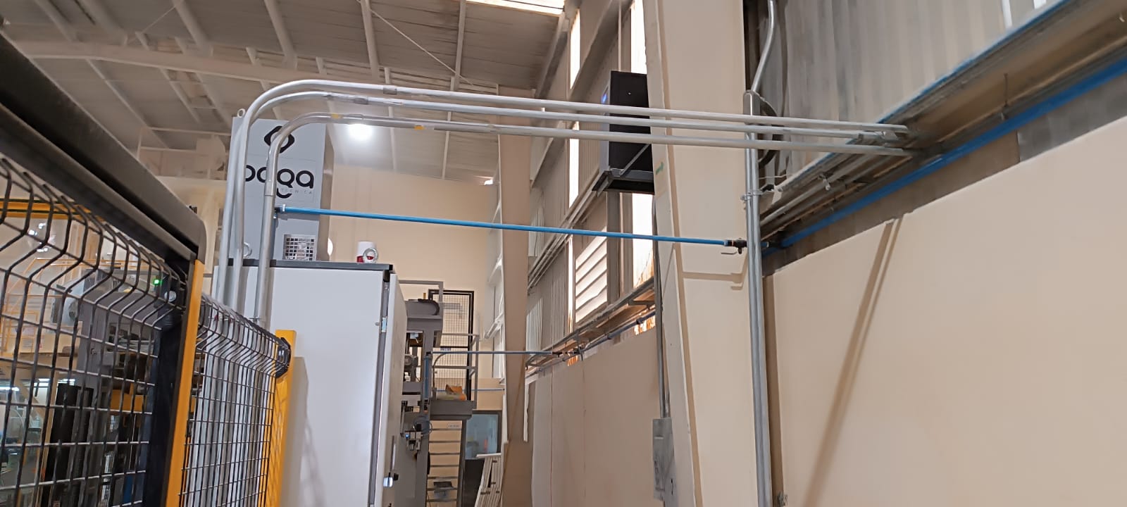Cámara PTZ instalada por TECYPE en área industrial de Yucatán