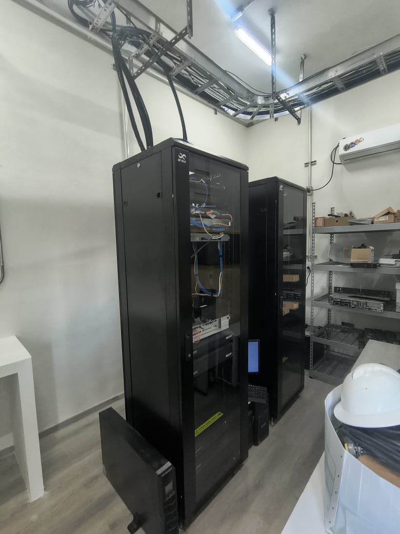 Cámara bullet IP de exterior instalada por TECYPE en Mérida